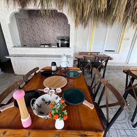 Belka Golf Luxury Poolside Apartamento